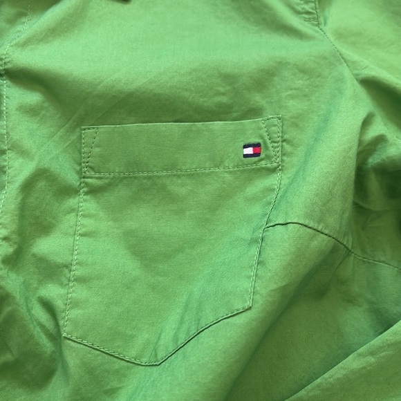 Tommy Hilfiger woman’s Small button down Green Shirt with red white blue accents - Picture 3 of 9